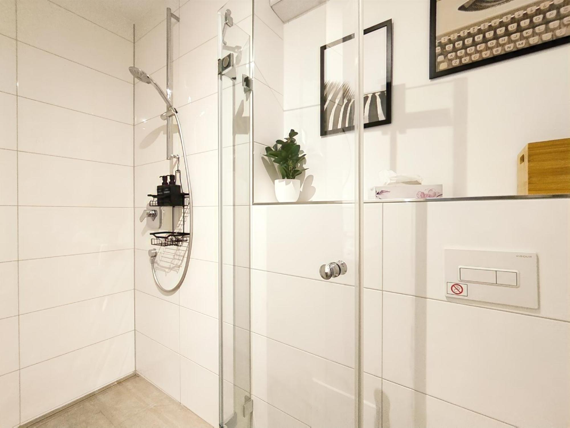 Bright Apartment Fuer Bis Zu 5 Erlangen Exterior foto