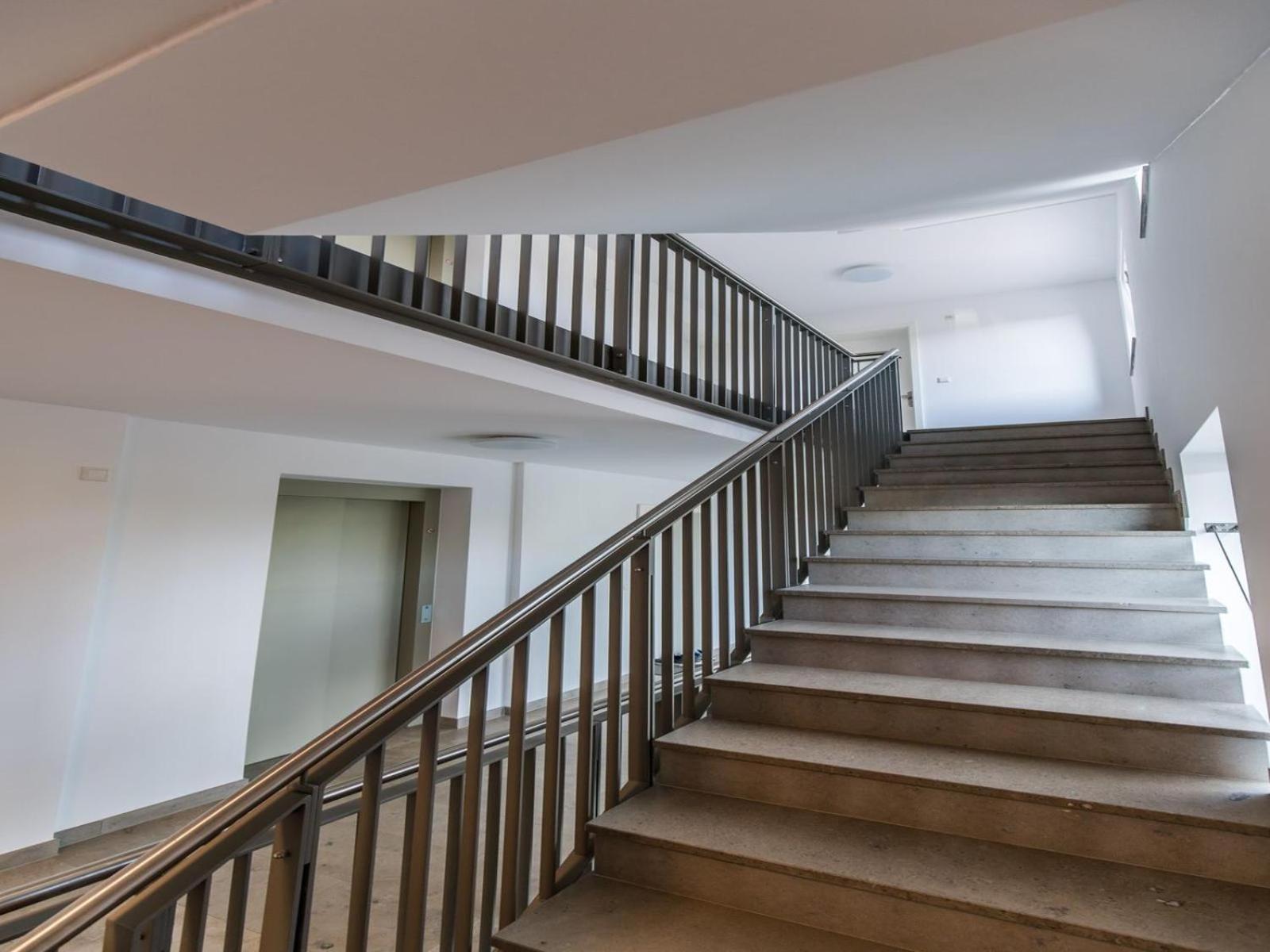 Bright Apartment Fuer Bis Zu 5 Erlangen Exterior foto